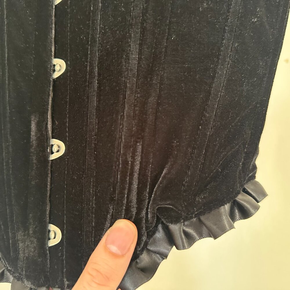 Dolls Kill Widow NWOT Night Whispers Velvet Satin Trim Lace Up Corset Medium - Picture 2 of 12